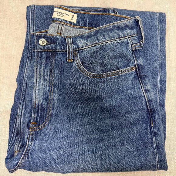 Abercrombie High Rise Wide Leg Jean - Medium Wash - Picture 4 of 7